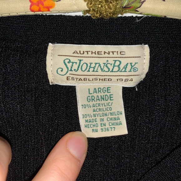 90s St. John’s bay sweaters button up - Picture 2 of 7